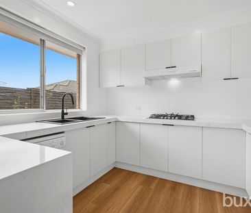 1/5 Dudley Avenue, Hampton East, VIC, 3188 - Photo 4