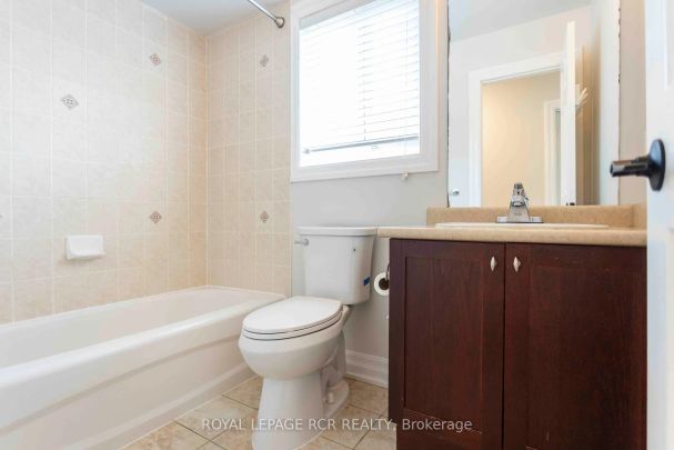 Condo Townhouse For Lease | N9256468 - Photo 1