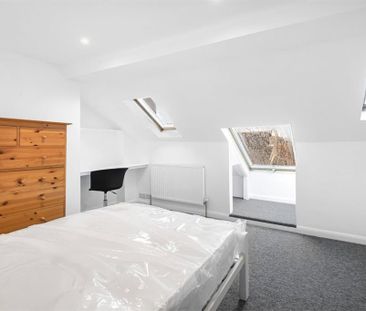 5 bedroom terraced house to rent - Photo 5