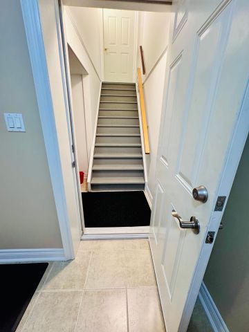 For Lease - 8 Winthrop Place Unit# Lower, Hamilton, Ontario - Photo 4