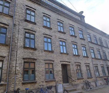 Skøn og hyggelig 2-værelses lejlighed i Aalborg midtby - Photo 1