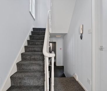 Flat 2, 5 Melrose Street, Belfast, BT9 7DL - Photo 1