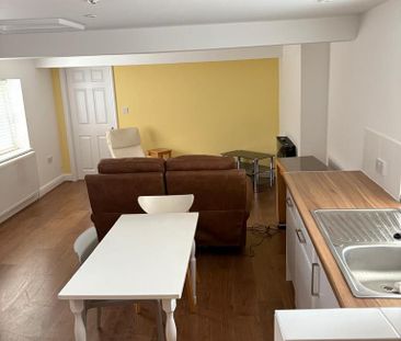1 bedroom flat to rent - Photo 6