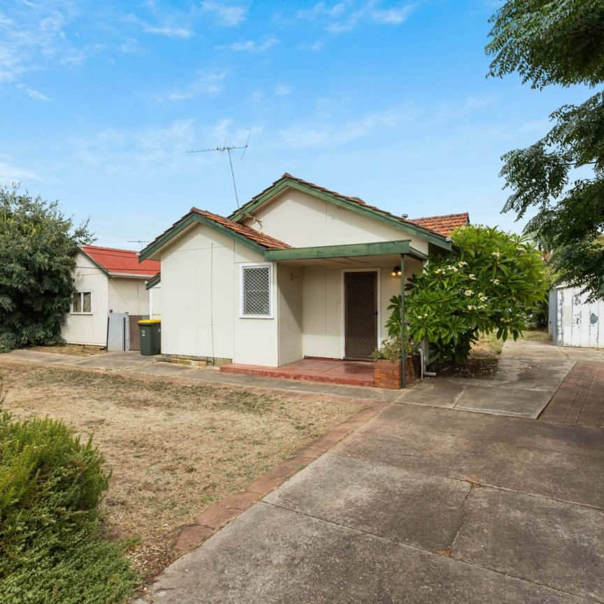 2 Napier Street, Renown Park - Photo 1