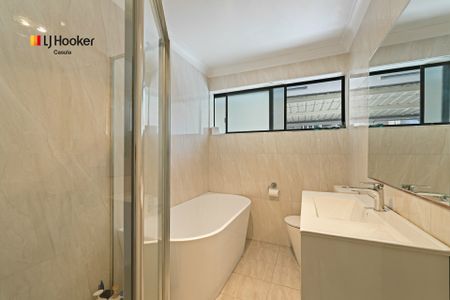 Spacious 3-Bedroom Unit - Photo 3