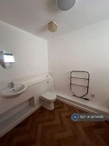 1 bedroom flat to rent - Photo 3