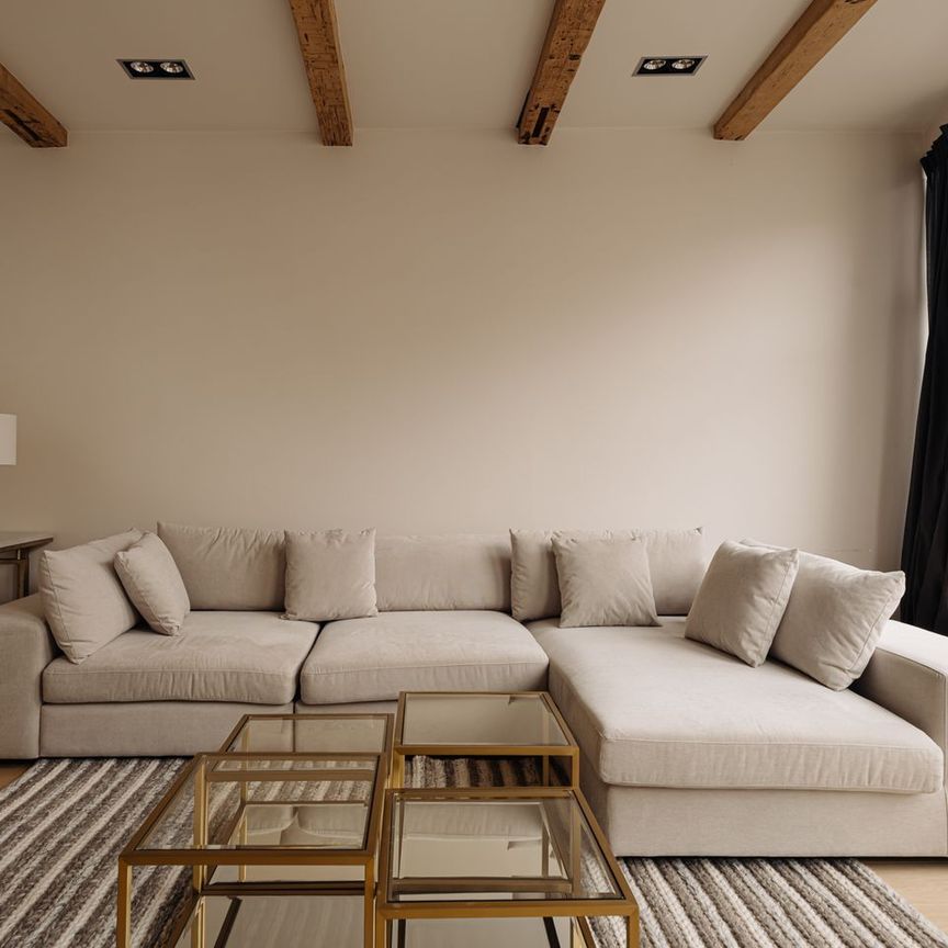 Appartement te huur: Nieuwezijds Voorburgwal 159-B 1012 RK Amsterdam - Foto 1