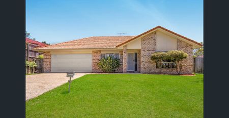 Spacious Family Home In The Heart Of Edens Landing - Photo 2