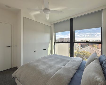 Caulfield South - Photo 3