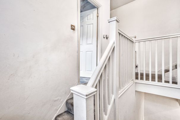 Lady Margaret Road, Southall, Middlesex, UB1 - Photo 1