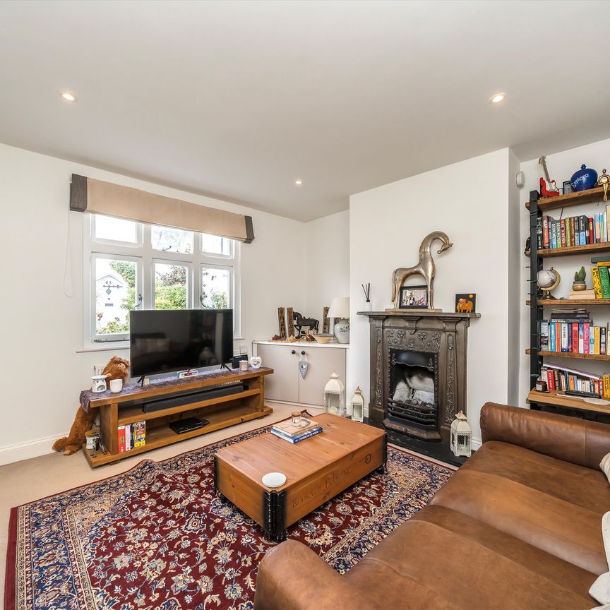 Denmark Road, Wimbledon, SW19, London - Photo 1