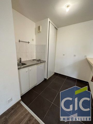 Location Appartement 2 pièces 40m² - Photo 3