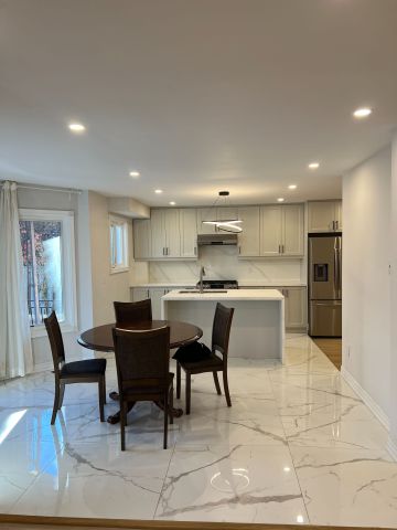 For Lease - 327 Sussex Avenue Unit# Upper, Richmond Hill, Ontario - Photo 2