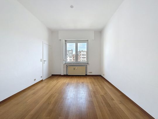 Flat - for rent - Photo 1