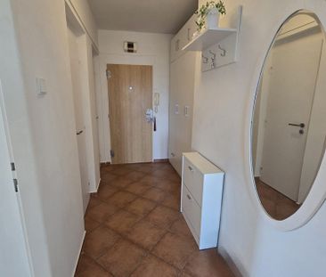 Pronájem bytu 2+1 59 m² - Fotografie 5