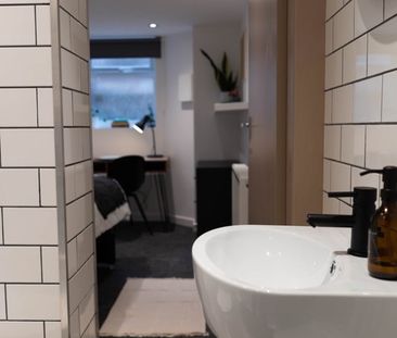 6 Bed Terraced House, Jubilee Drive, L7 - Photo 6