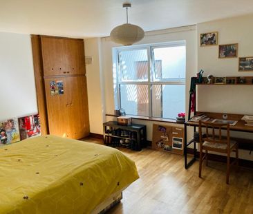2 Bed Flat, Allen Road, N16 - Photo 4