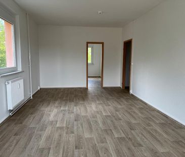 Nachmieter für 4-Zimmer-Wohnung mit Einbauküche* ab 01.04.26 gesucht - Photo 1