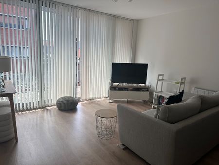 Room in a Shared Flat, Carver Street, B1 - Photo 3