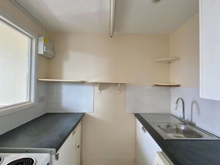 Priorswood Road, Taunton - Photo 5