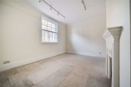 Elegant ground-floor one-bedroom apartment with Cathedral views. - Photo 5