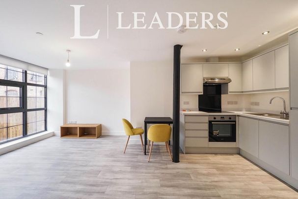 1 bedroom flat to rent - Photo 1