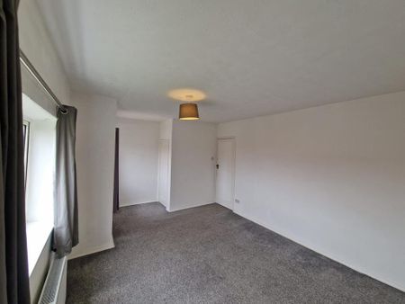 2 bedroom end of terrace house to rent - Photo 2
