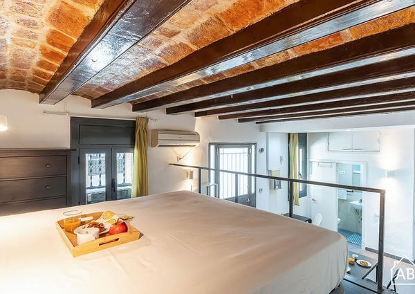 Cosy Loft Apartment in Barceloneta