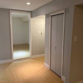 Spacious renovated 1BR/1BA suite for rent - Photo 3