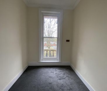 3 bedroom apartment to rent - Photo 6