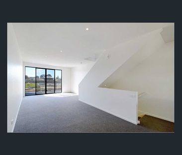 2 Bedroom - Luxury living! - Photo 1