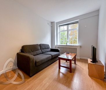 22 Abbey Road, St Johns Wood, London, NW8 9DP - Photo 4