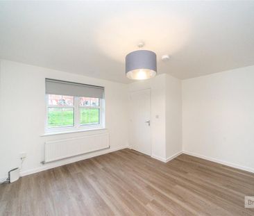 4 bedroom terraced house to rent - Photo 3