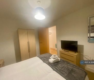 1 bedroom flat to rent - Photo 6