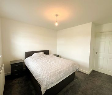 2 bedroom semi-detached house to rent - Photo 3