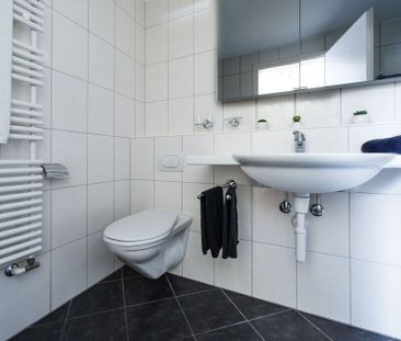 living is ... enjoying the sun on the balcony! - Foto 3