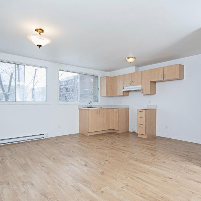 Complexe du Parc | Appartements 2 1/2 à louer | Sherbrooke near Cégep - Photo 1