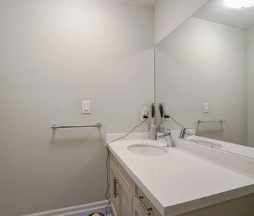 For Lease - 10425 Islington Avenue Unit# 216, Vaughan, Ontario - Photo 4