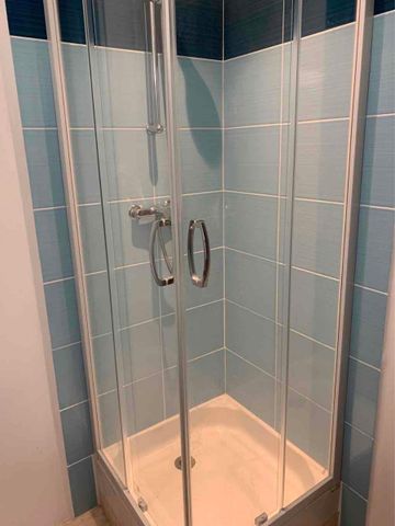 Location Appartement 1 pièce 25m² DRAGUIGNAN 83300 - Photo 5