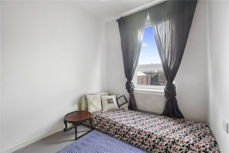 James Docherty House, E2 - Photo 5