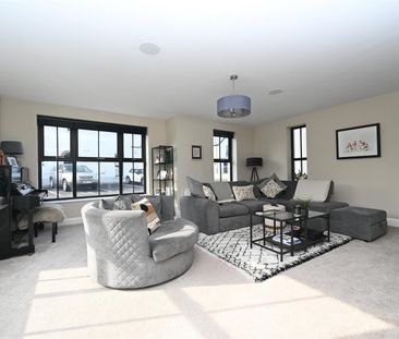 17 Mill Manor, Comber, BT23 5ZQ - Photo 2