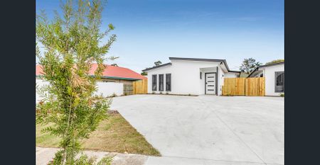 NEAR NEW ACACIA RIDGE STUDIO UNITS - Photo 5