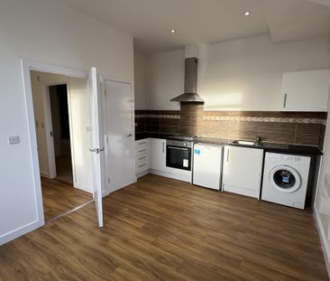 1 bedroom apartment to rent - Photo 2