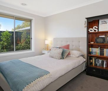 Modern Family Home in Murray Park Estate - Comfort, Space & Style - Photo 4