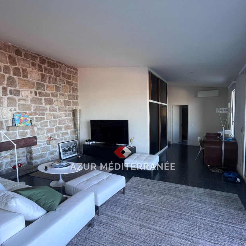 Location Maison 4 pièces NICE 06300 - Photo 1