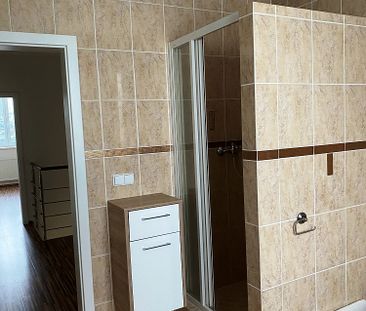 Pronájem domu 205 m² s pozemkem 750 m² - Fotografie 5