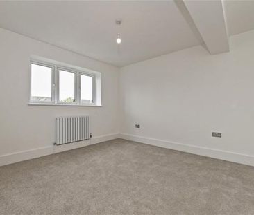 4 bedroom house to rent - Photo 3