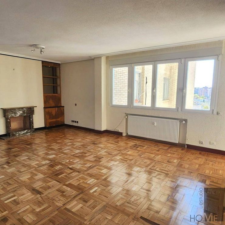 4 room luxury Apartment for rent in Madrid, Spain - Photo 1