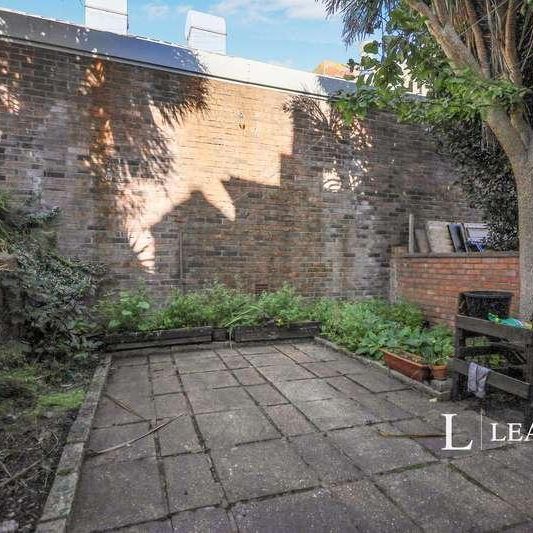 Ashford Road, BN21 - Photo 1