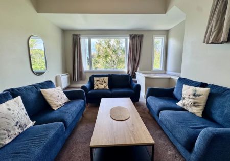 Tranquil Retreat on the Edge of the City - Photo 3